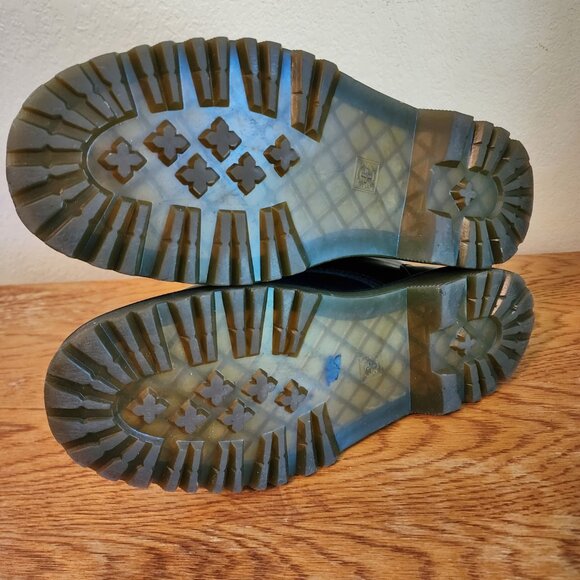 Dr. Martens Air Wair The Original Men's US 11 Black Leather Boots - Picture 5 of 7